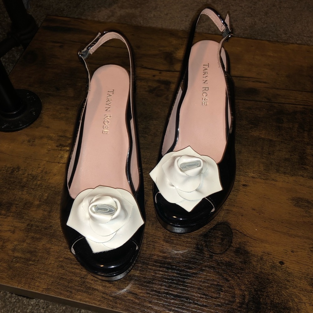Taryn Rose sandal